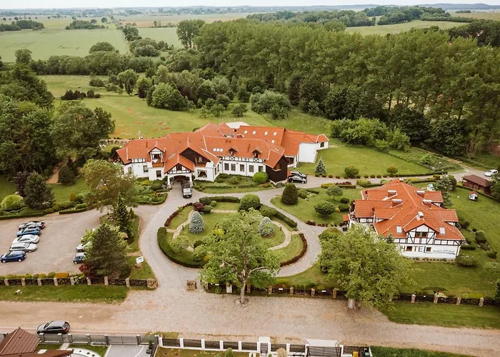 Hotel Dworek Nad Rega