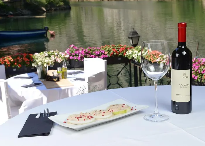 Canyon Matka Hotel