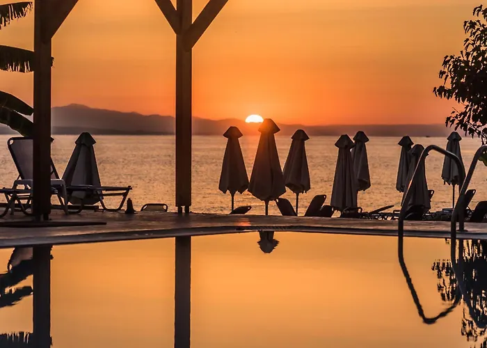 Belussi Beach Hotel & Suites