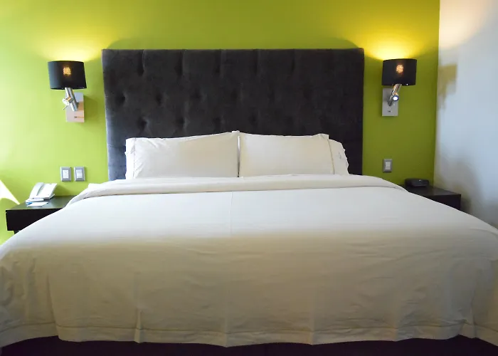 Holiday Inn Express Toluca Galerias Metepec By Ihg