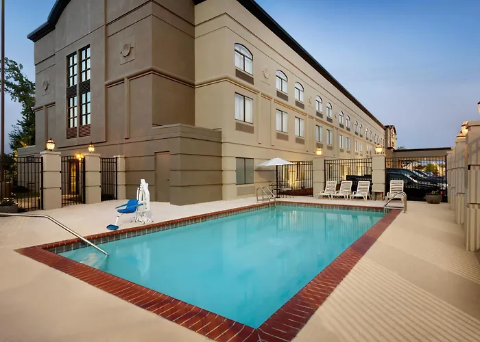 Townhome Inn & Suites By Ihg