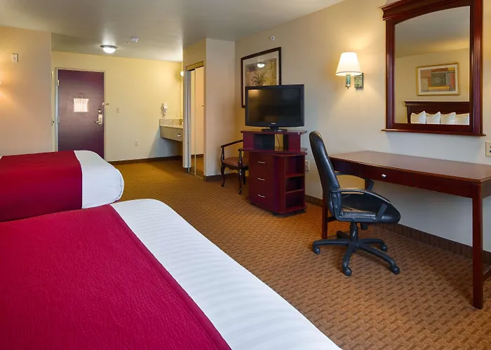 Best Western Quanah Inn & Suites