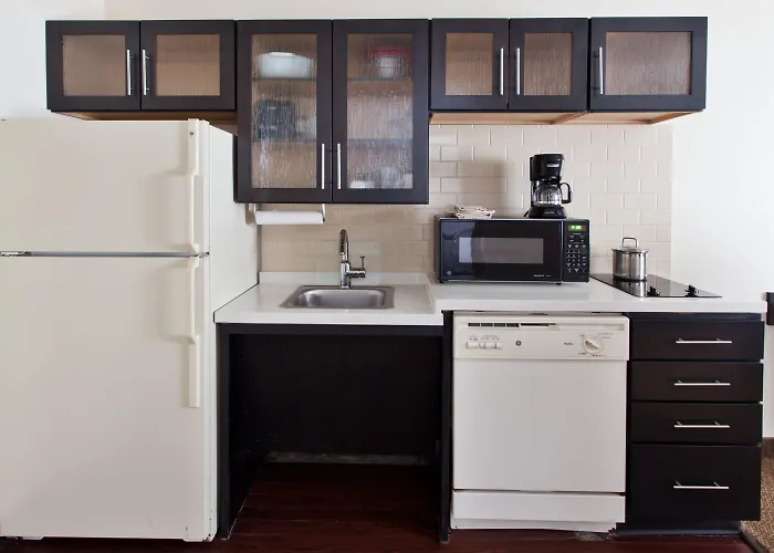 Sonesta Simply Suites Huntsville Research Park
