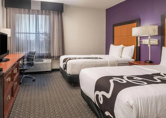 La Quinta By Wyndham Naples East