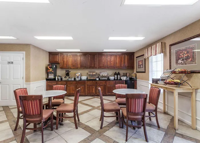 Baymont By Wyndham Hickory