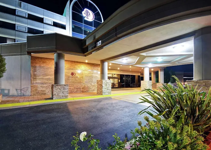 Doubletree By Hilton Pleasanton At The Club