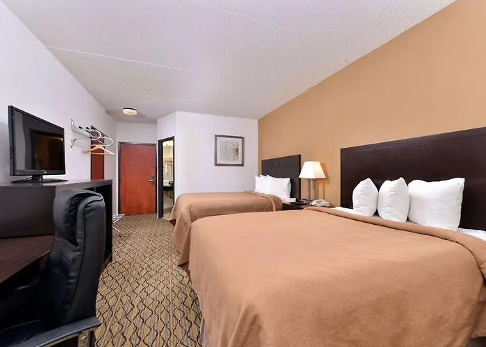 Quality Inn & Suites Matteson Near I-57