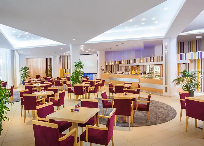 Aminess Vival Maestral Hotel
