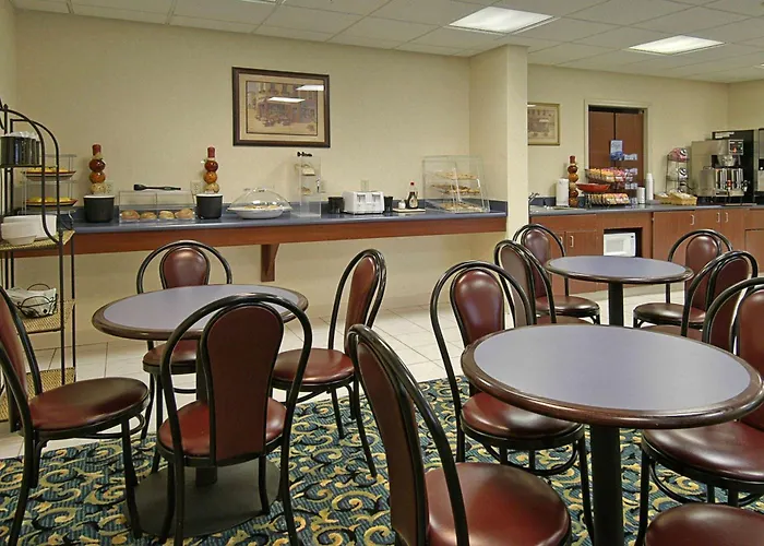 Ramada Limited - Mount Sterling