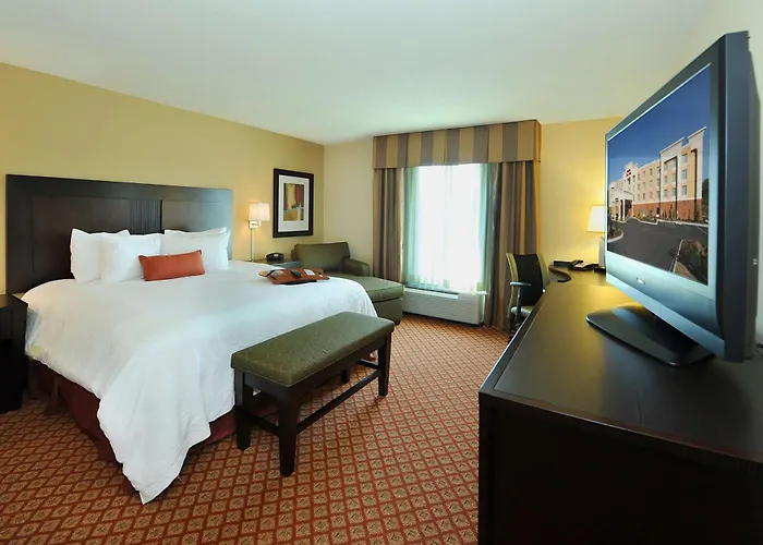 Hampton Inn & Suites Scottsboro
