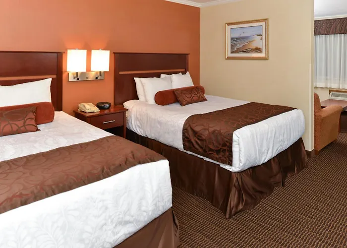 Best Western Plus Landmark Inn
