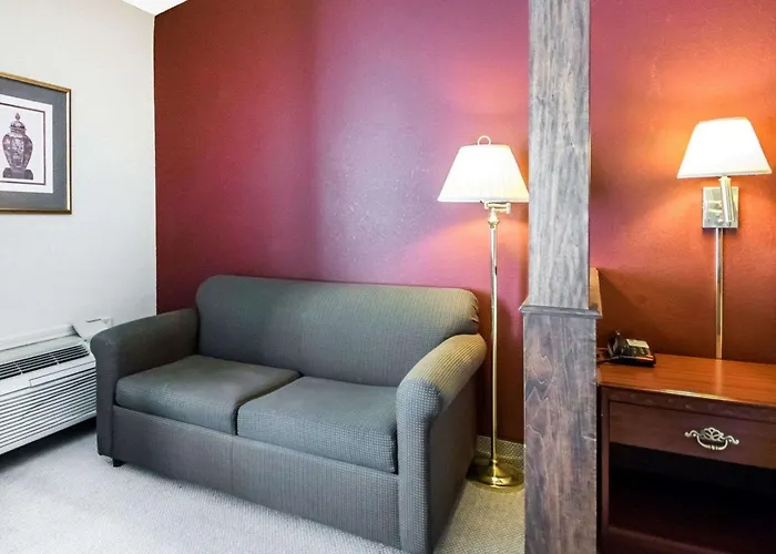Quality Inn & Suites Elizabethtown