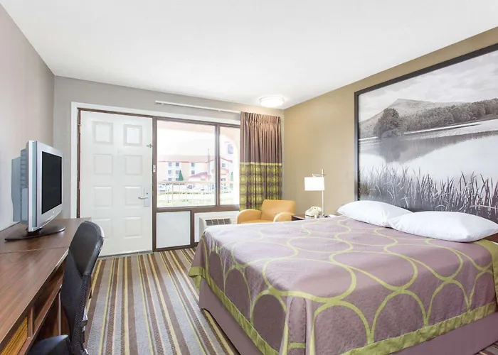 Super 8 By Wyndham Wytheville
