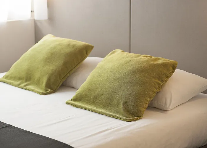 Brit Hotel Dinan - Taden