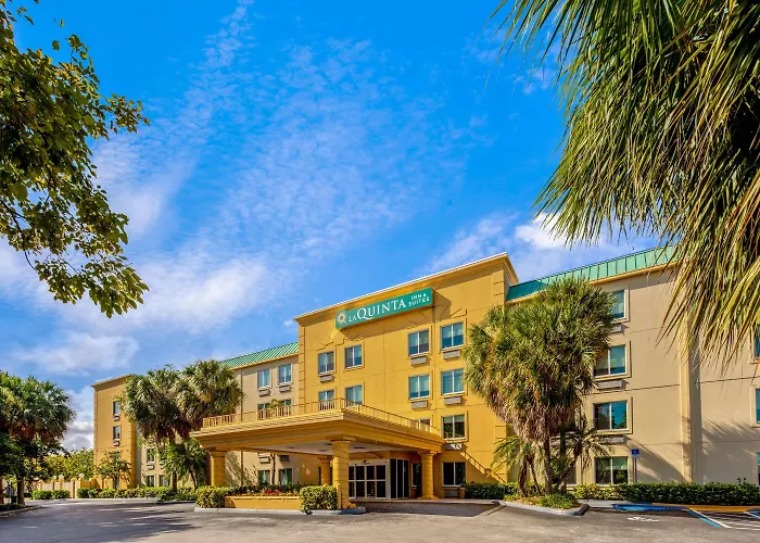 La Quinta By Wyndham Miami Cutler Bay