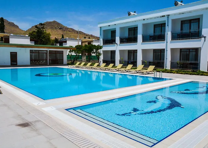 Club Marma Hotel
