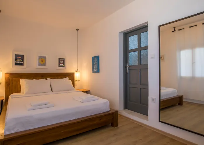 Daphnis Hotel
