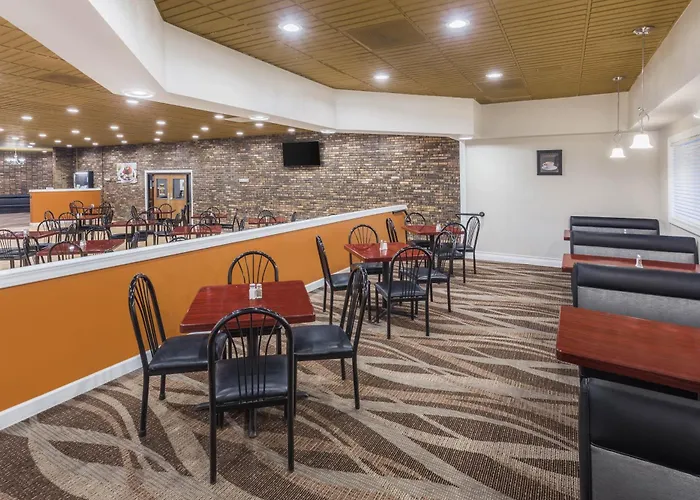 Americinn By Wyndham Janesville