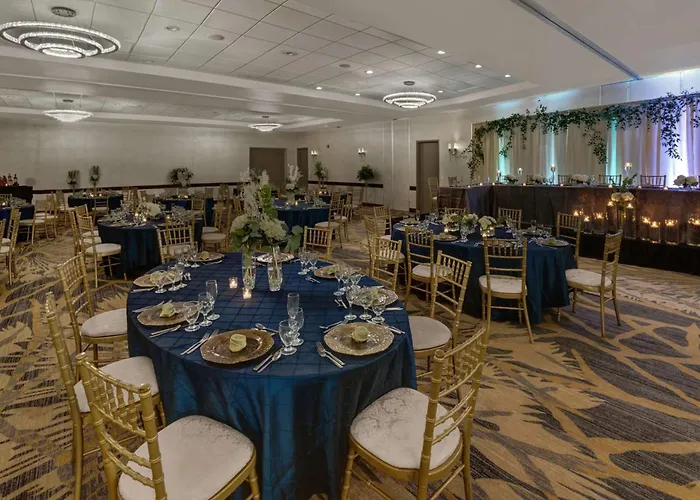 Embassy Suites By Hilton Milwaukee Brookfield