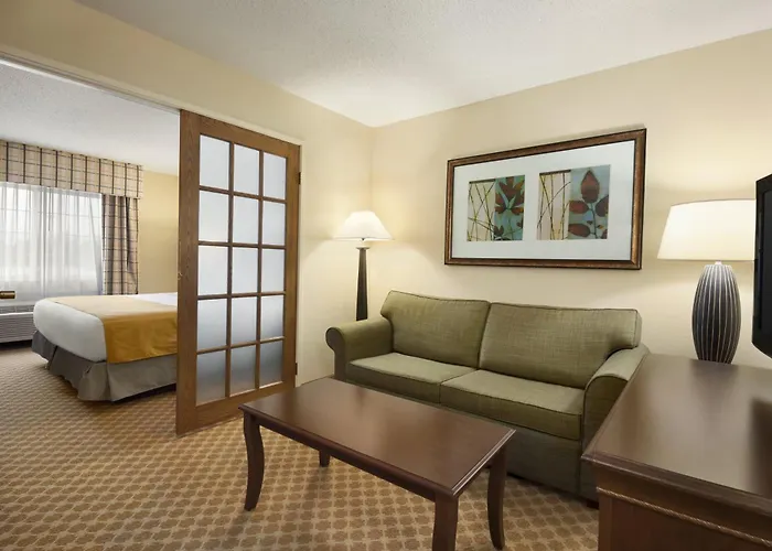Country Inn & Suites By Radisson, Owatonna, Mn