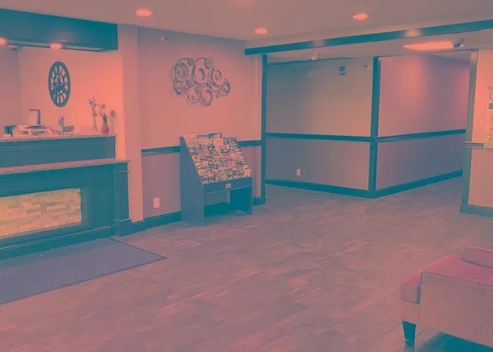 Travelodge By Wyndham Brooklyn Center