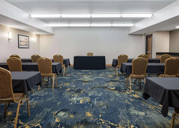 La Quinta By Wyndham Minneapolis-Minnetonka