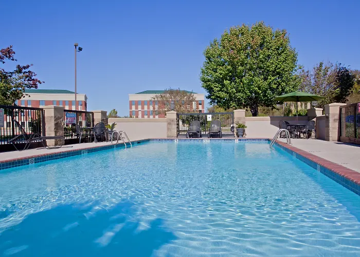 Best Western Plus Sugar Land-Stafford