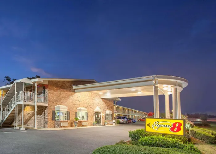 Super 8 By Wyndham West Monroe