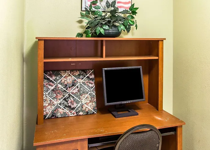 Rodeway Inn & Suites Smyrna - Nashville Area