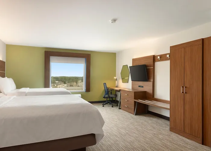 Holiday Inn Express & Suites Searcy By Ihg