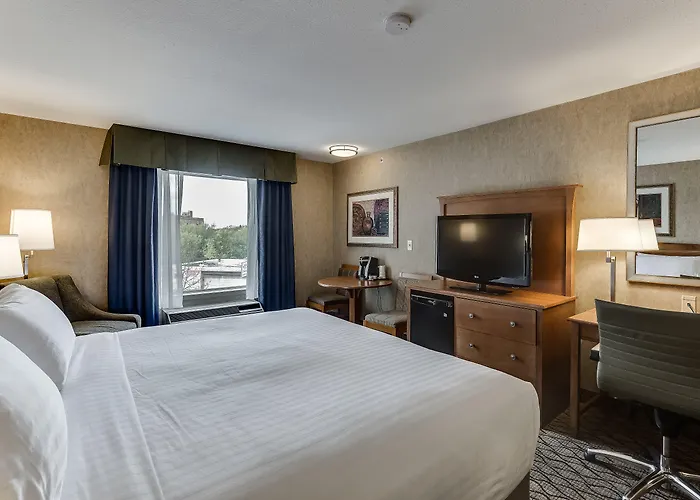 Holiday Inn Express & Suites Saskatoon Centre By Ihg