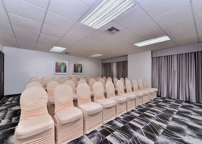 Comfort Inn & Suites Frisco - Plano