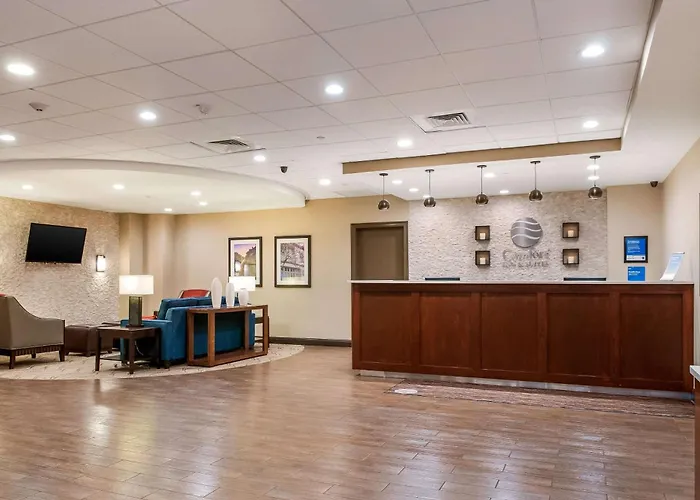 Comfort Inn & Suites At Copeland Tower