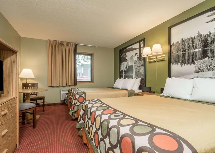 Super 8 By Wyndham Red Wing