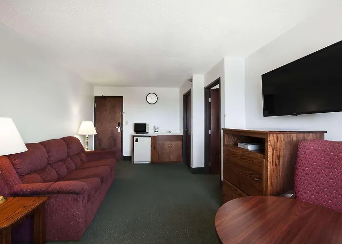 Super 8 By Wyndham Bowling Green