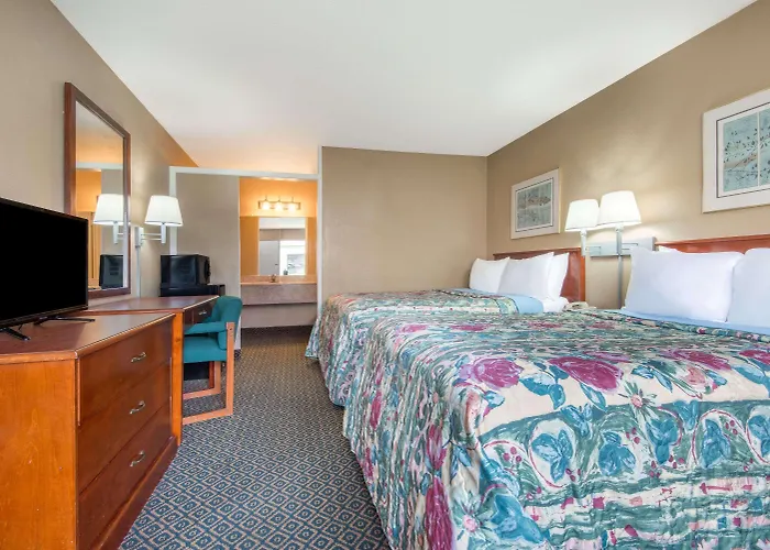 Hampton Inn By Hilton Clanton