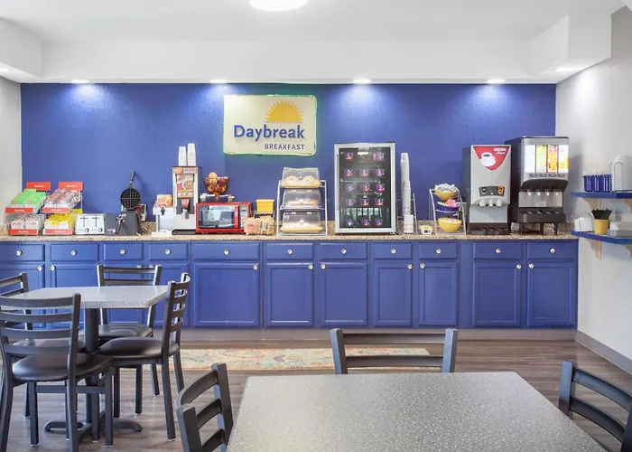 Days Inn By Wyndham Clinton - Laurens I-26