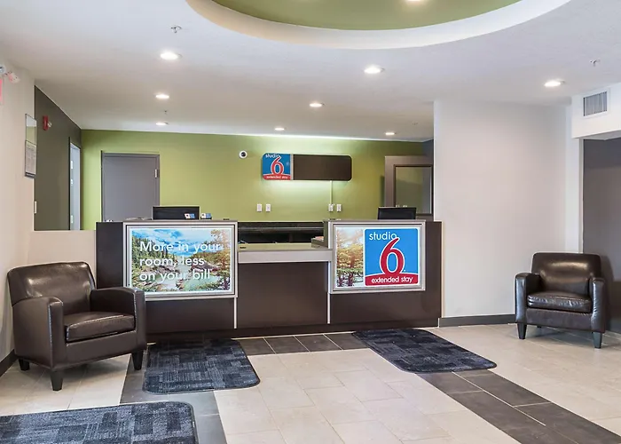 Studio 6 Bruderheim, Ab