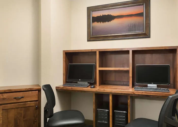 Country Inn & Suites By Radisson, Little Falls, Mn