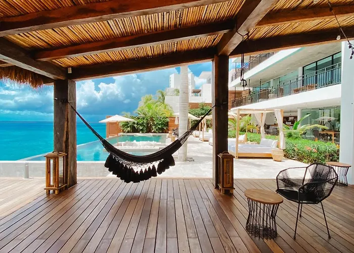 Hotel B Unique (Adults Only)