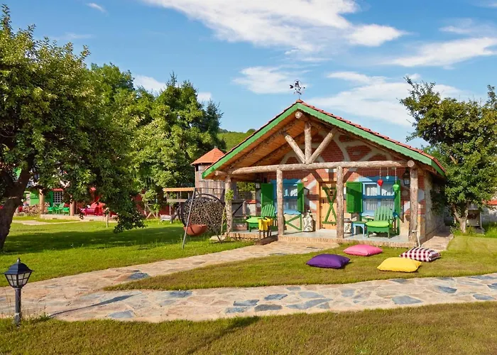 Dachas Cove Hotel