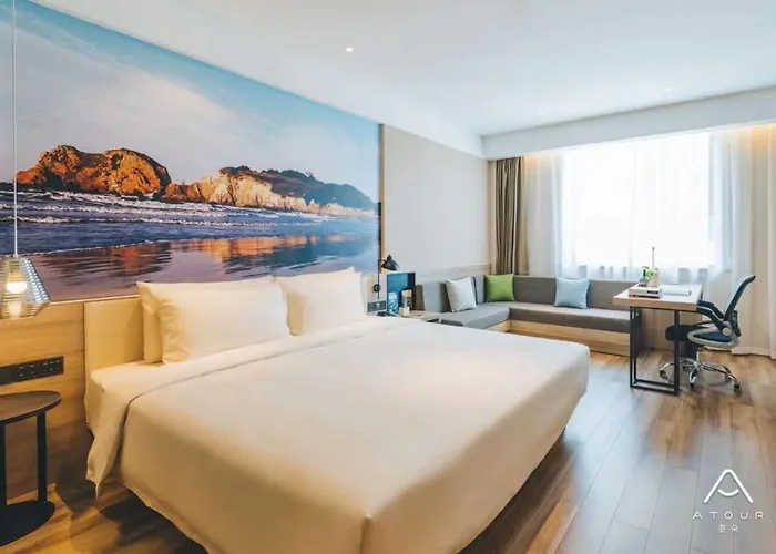 Atour Light Hotel Hohhot Gulou General Bureau