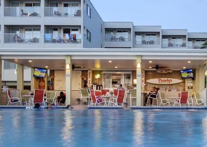 Condo Less Than 5 Min From Airport With Sunset Views