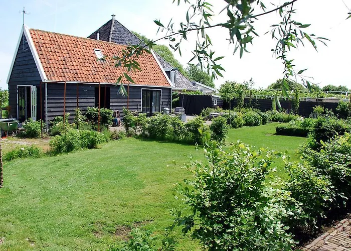 Bed In Waterland