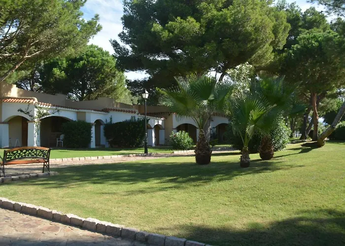 Porto Pino Club