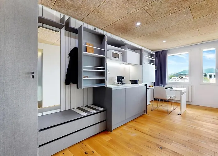 Evi'S Home Hotel & Apartments