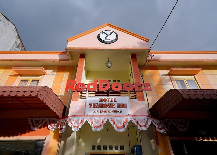 Reddoorz Plus @ Jalan Fl Lumban Tobing Sibolga