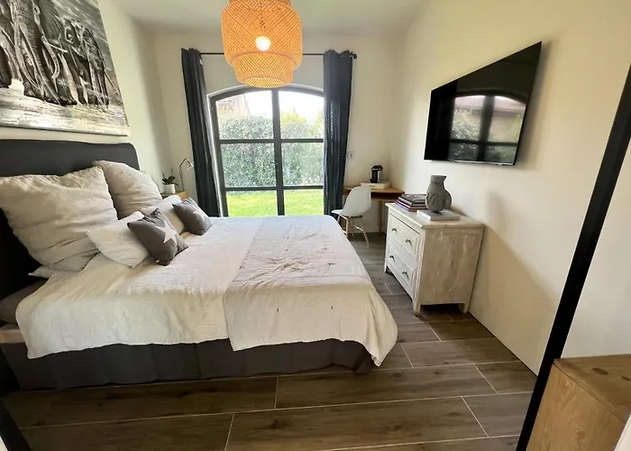 La Chambre Cezanne