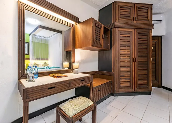 Safari Beach Hotel