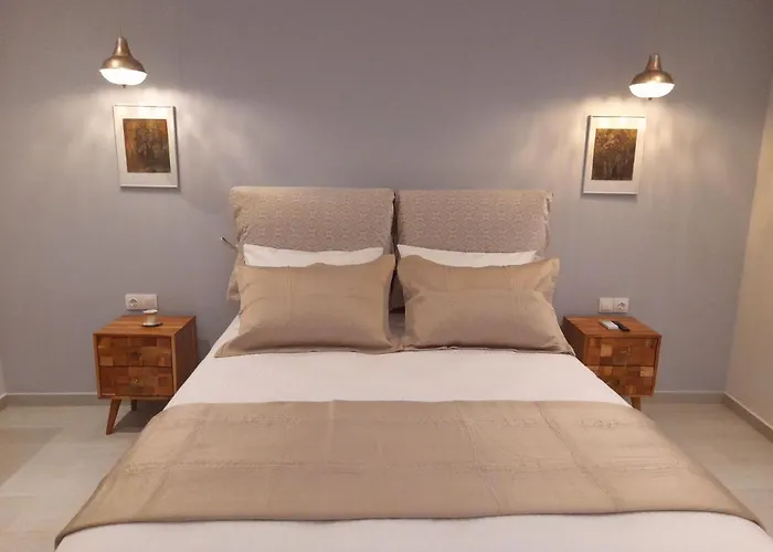 Edward Art Boutique Hotel